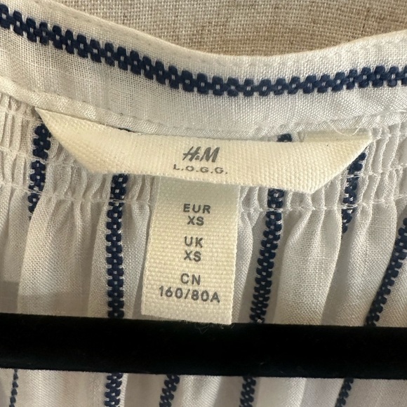 H&M LOGG White Striped V Neck Boho Top Size XS - Picture 2 of 6